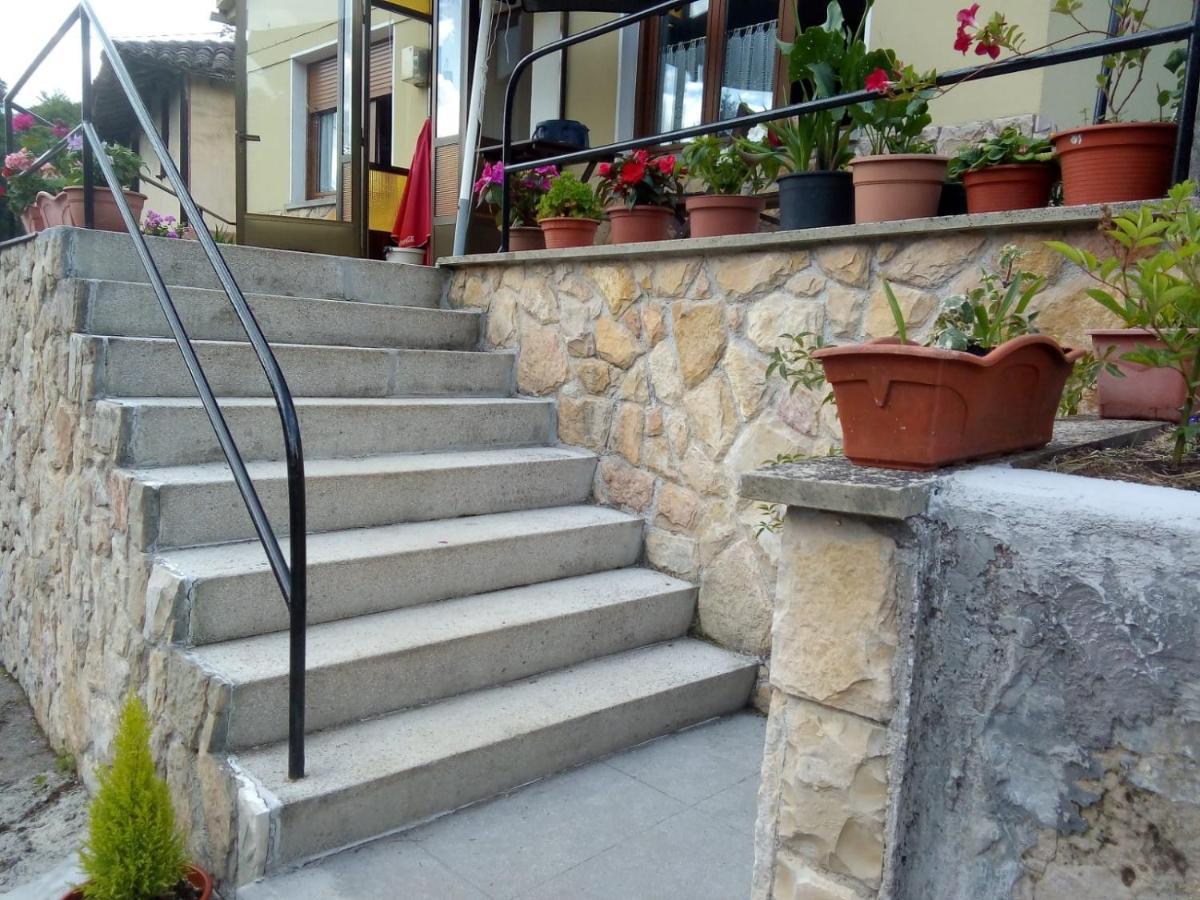 Villa La Casina De La Bisa Soto de las Duenas Exterior foto
